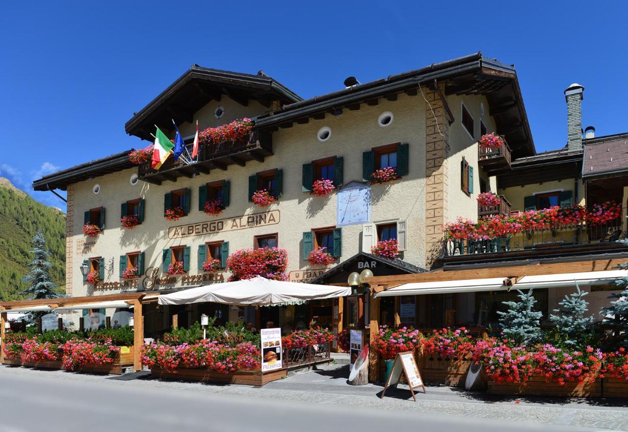 ليفينو Hotel Alpina المظهر الخارجي الصورة